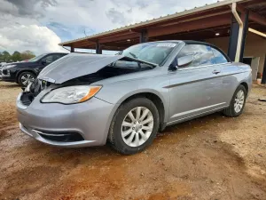 Chrysler 200 2.4L 4 2013