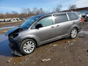 Toyota Sienna 3.5L 6 2011
