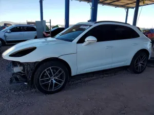 Porsche Macan 2.0L 4 2022