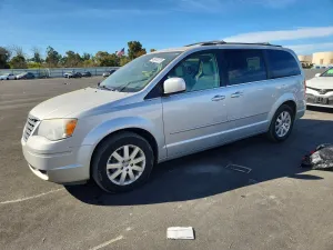 Chrysler Town & Country 3.8L 6 2008