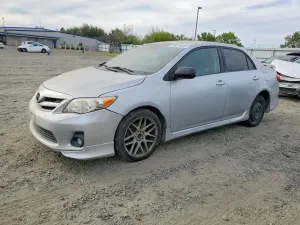 Toyota Corolla 1.8L 4 2012