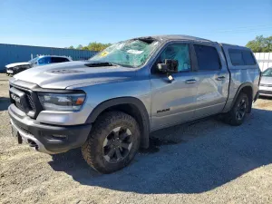 RAM 1500 5.7L 8 2020