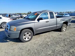 Dodge Dakota 3.7L 6 2006