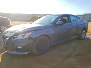 Nissan Altima 2.5L 4 2020