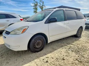 Toyota Sienna 3.3L 6 2004