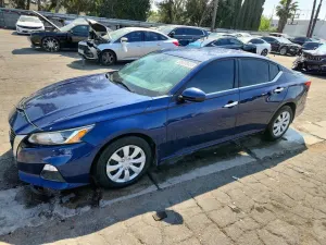 Nissan Altima 2.5L 4 2020