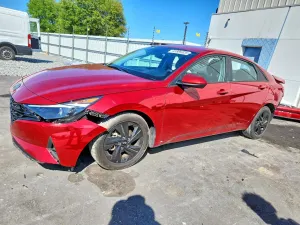 Hyundai Elantra 2.0L 4 2023