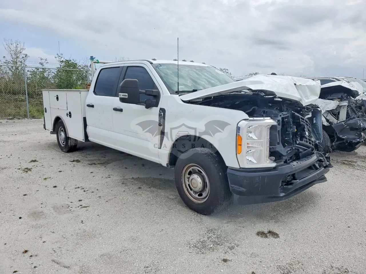 Ford F-350 6.8L 8 2023