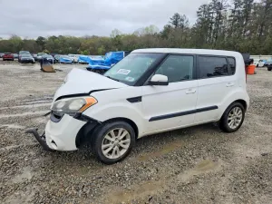 Kia Soul 2.0L 4 2013