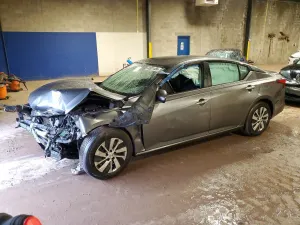 Nissan Altima 2.5L 4 2019