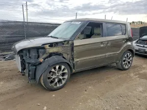 Kia Soul 2.0L 4 2013