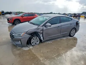 Hyundai Elantra 2.0L 4 2020