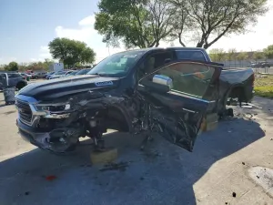 RAM 1500 5.7L 8 2020