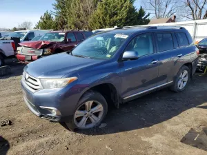 Toyota Highlander 3.5L 6 2013