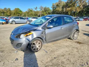 Mazda 2 1.5L 4 2013