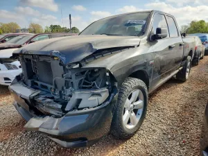 RAM 1500 5.7L 8 2013