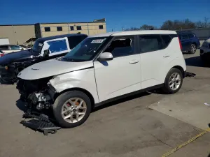Kia Soul 2.0L 4 2021