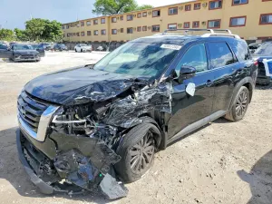 Nissan Pathfinder 3.5L 6 2024