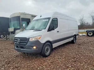 Mercedes-Benz Sprinter 2.0L 4 2025