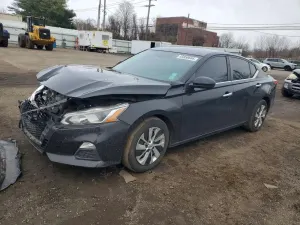 Nissan Altima 2.5L 4 2020