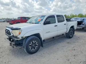 Toyota Tacoma 2.7L 4 2015