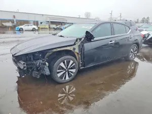 Nissan Altima 2.5L 4 2020