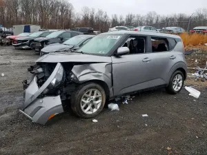 Kia Soul 2.0L 4 2023
