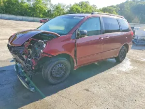Toyota Sienna 3.5L 6 2010