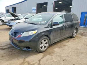 Toyota Sienna 3.5L 6 2011