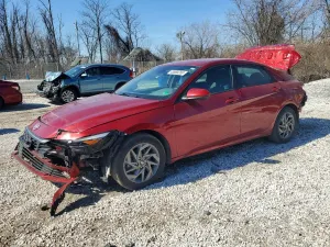 Hyundai Elantra 2.0L 4 2024