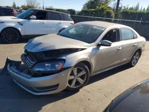 Volkswagen Passat 1.8L 4 2014