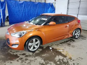 Hyundai Veloster 1.6L 4 2013