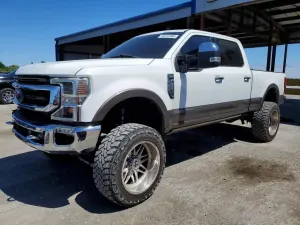 Ford F-350 6.7L 8 2022