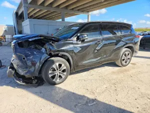 Toyota Highlander 3.5L 6 2021
