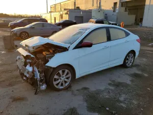 Hyundai Accent 1.6L 4 2014