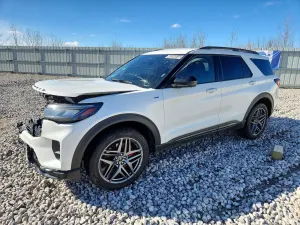 Ford Explorer 2.3L 4 2025