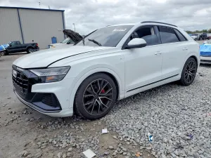 Audi Q8 3.0L 6 2020