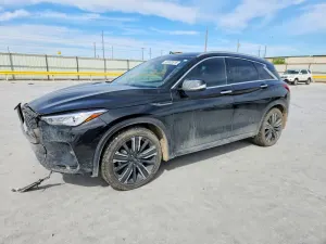 Infiniti QX50 2.0L 4 2021