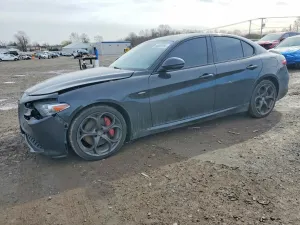 Alfa Romeo Giulia 2.0L 4 2017