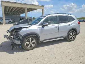 Subaru Forester 2.5L 4 2019