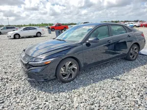 Hyundai Elantra 2.0L 4 2024