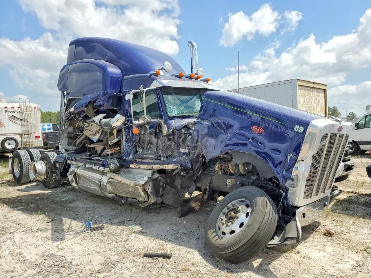 Peterbilt 389/520 12.9L 6 2022