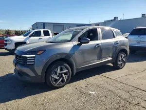 Nissan Kicks 2.0L 4 2025