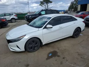 Hyundai Elantra 2.0L 4 2022