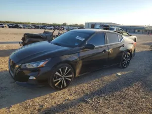 Nissan Altima 2.5L 4 2020