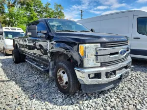 Ford F-350 6.7L 8 2017