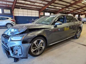Audi A4 2.0L 4 2021