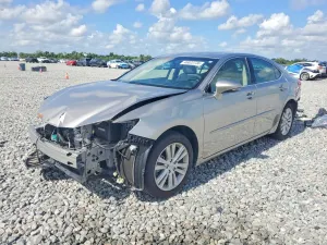 Lexus ES 3.5L 6 2015