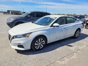 Nissan Altima 2.5L 4 2021