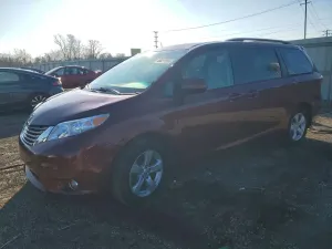 Toyota Sienna 3.5L 6 2017